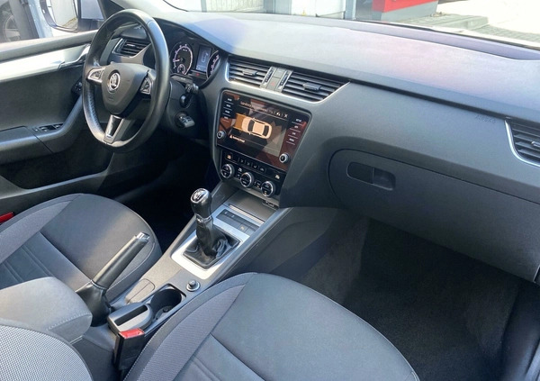 Skoda Octavia cena 59900 przebieg: 120213, rok produkcji 2018 z Działdowo małe 326